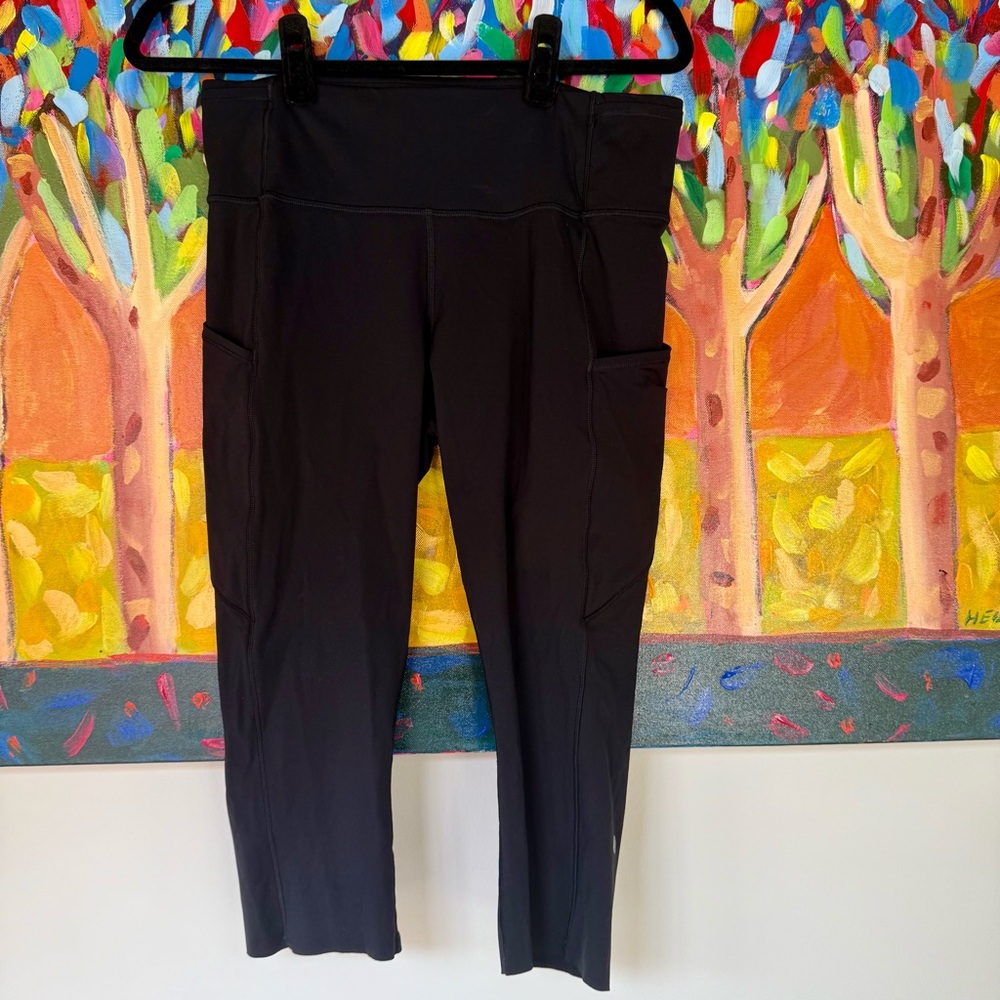 Lululemon Black Ankle Cropped Leggings 17” Size 10